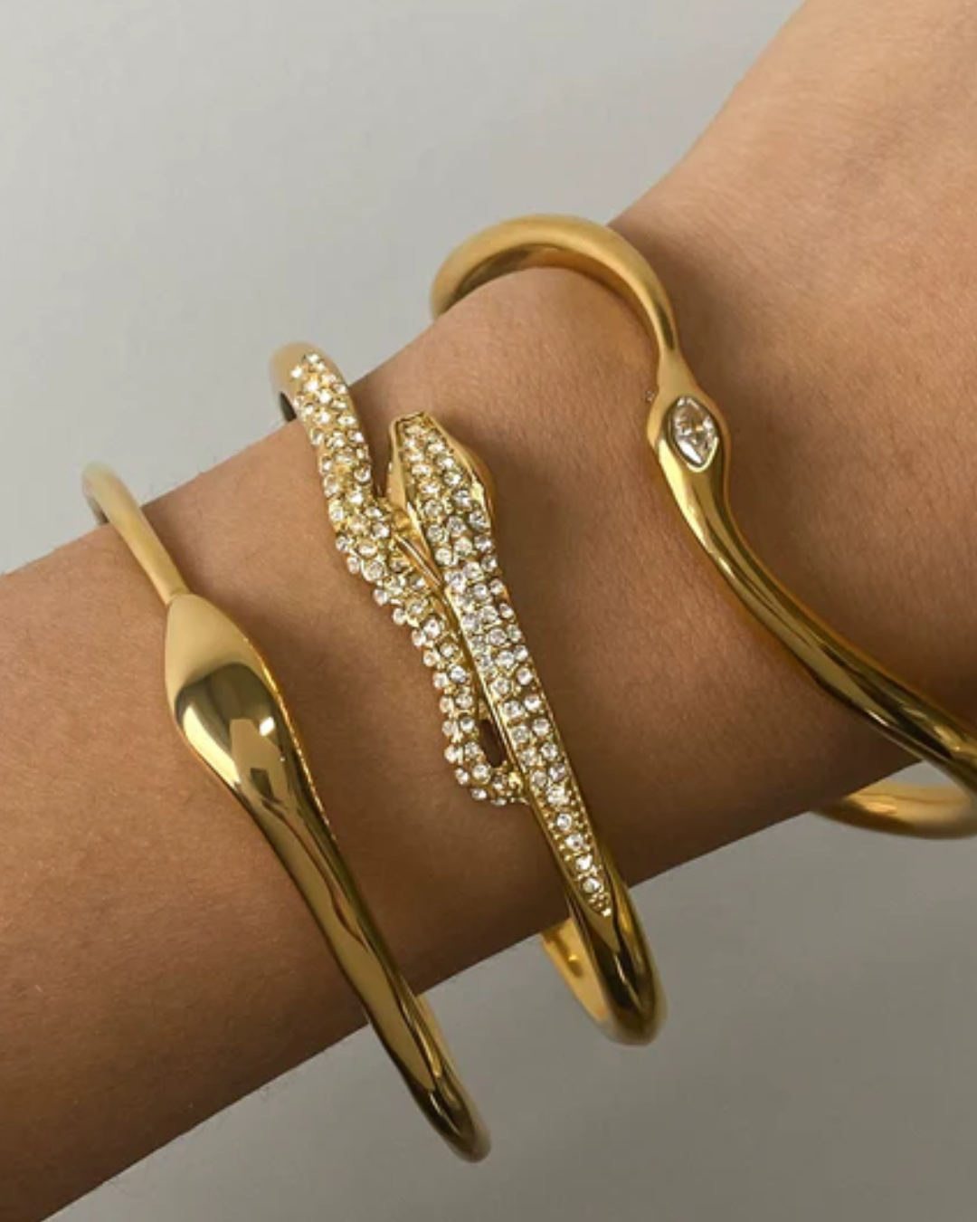 Conjunto 3 Pulseiras- banhado a ouro 18k em aço inoxidável