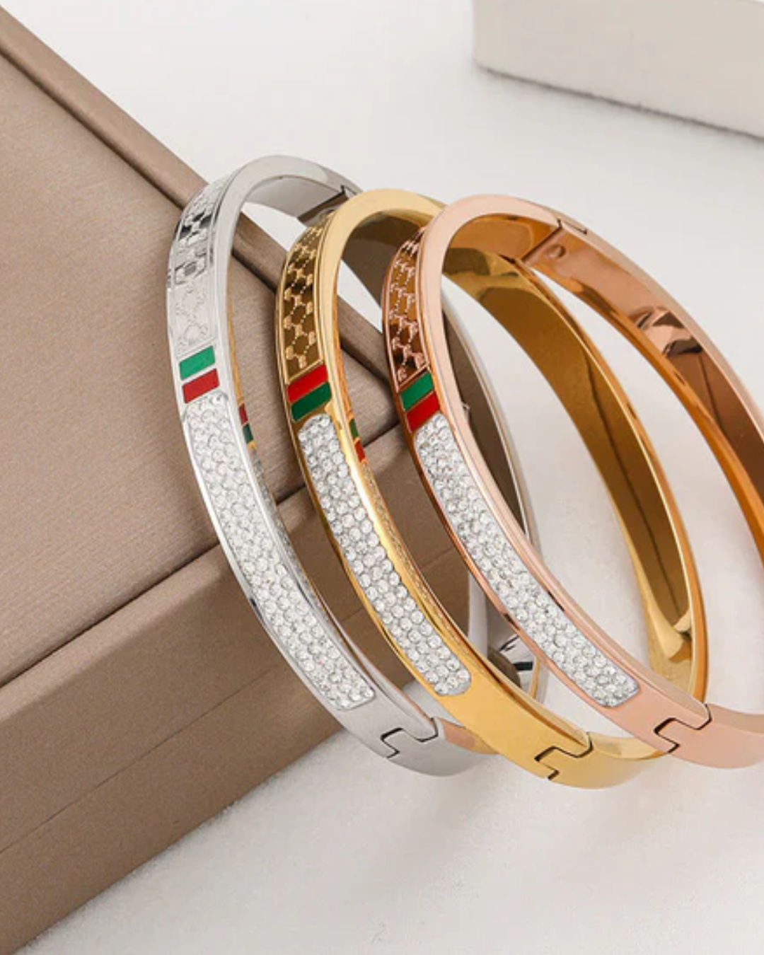 Pulseira Carmela — aço inoxidável banhada a ouro 14k