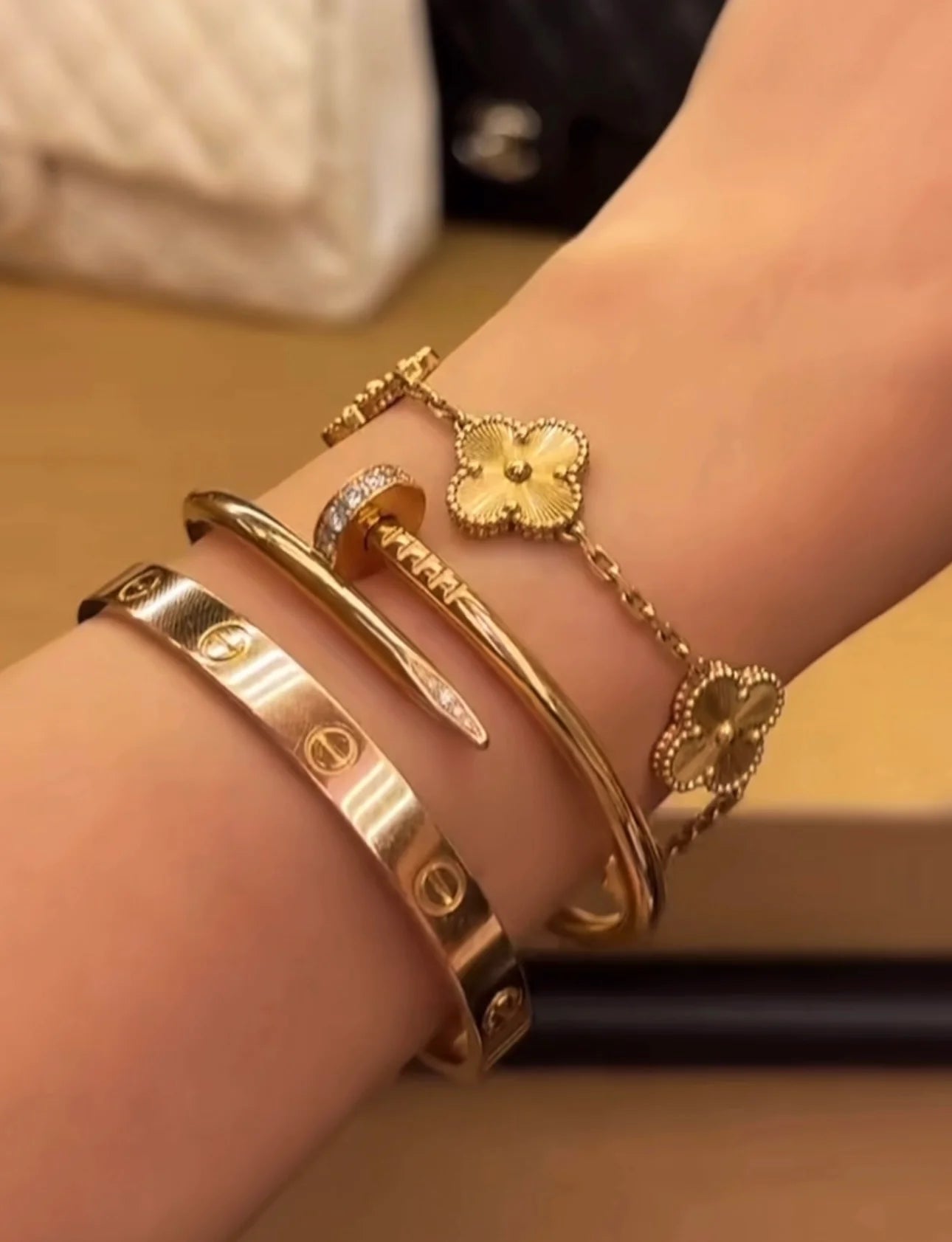 Super Conjunto Pulseiras Auria- banhado a ouro 18k em aço inoxidável