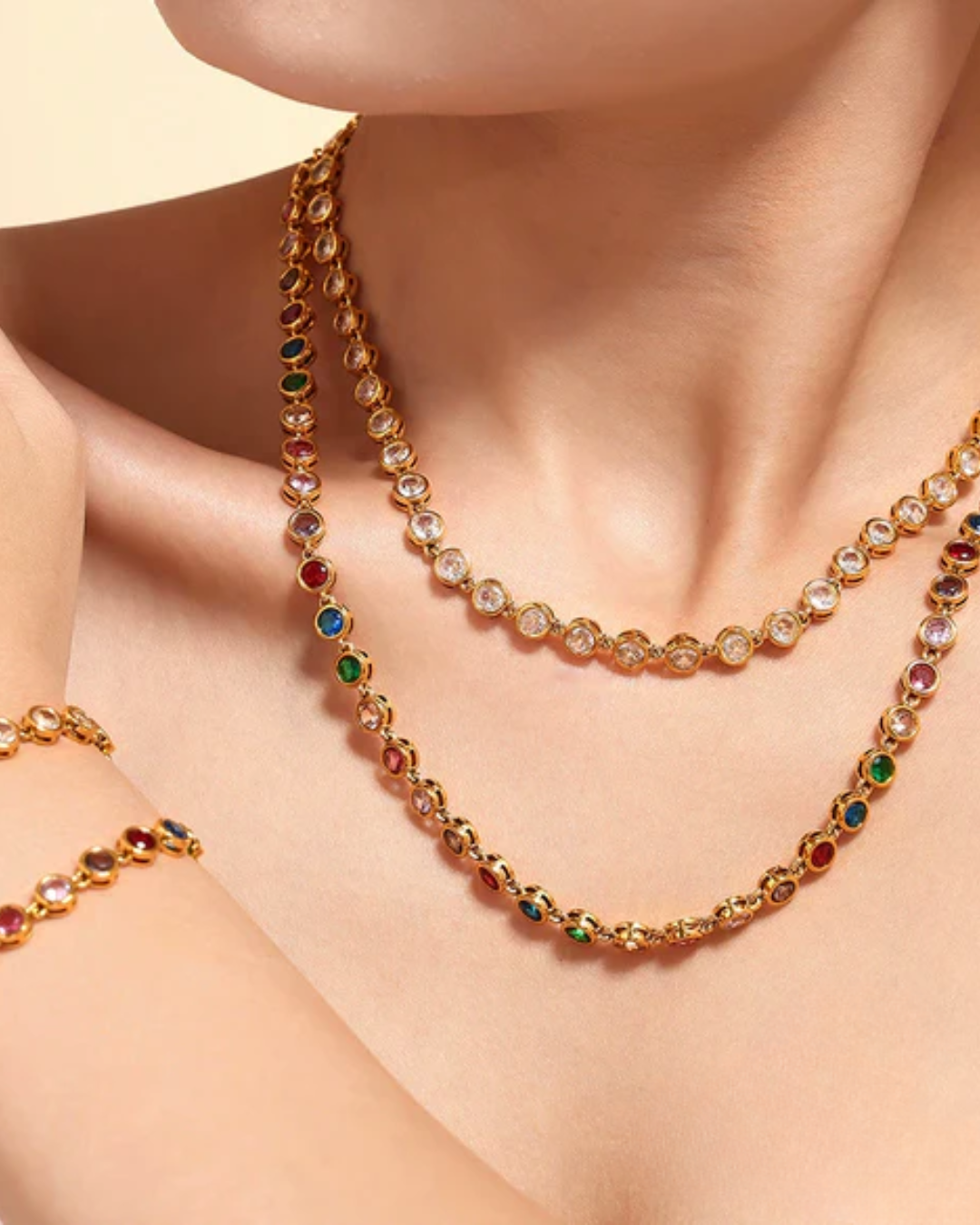 Conjunto Elena- banhado a ouro 18k em aço inoxidável com zirconia