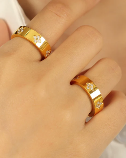 Anel Trevo Fillipi banhado a ouro 18k em aço inoxidável