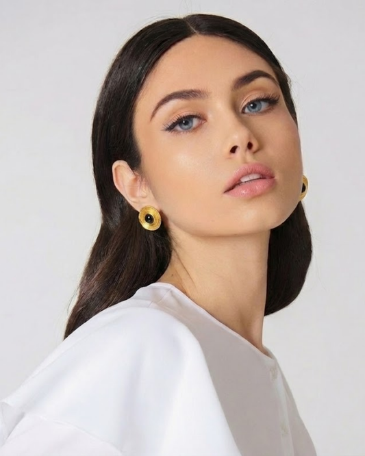 Brinco Leonor — banhado a ouro 24k em aço inoxidável