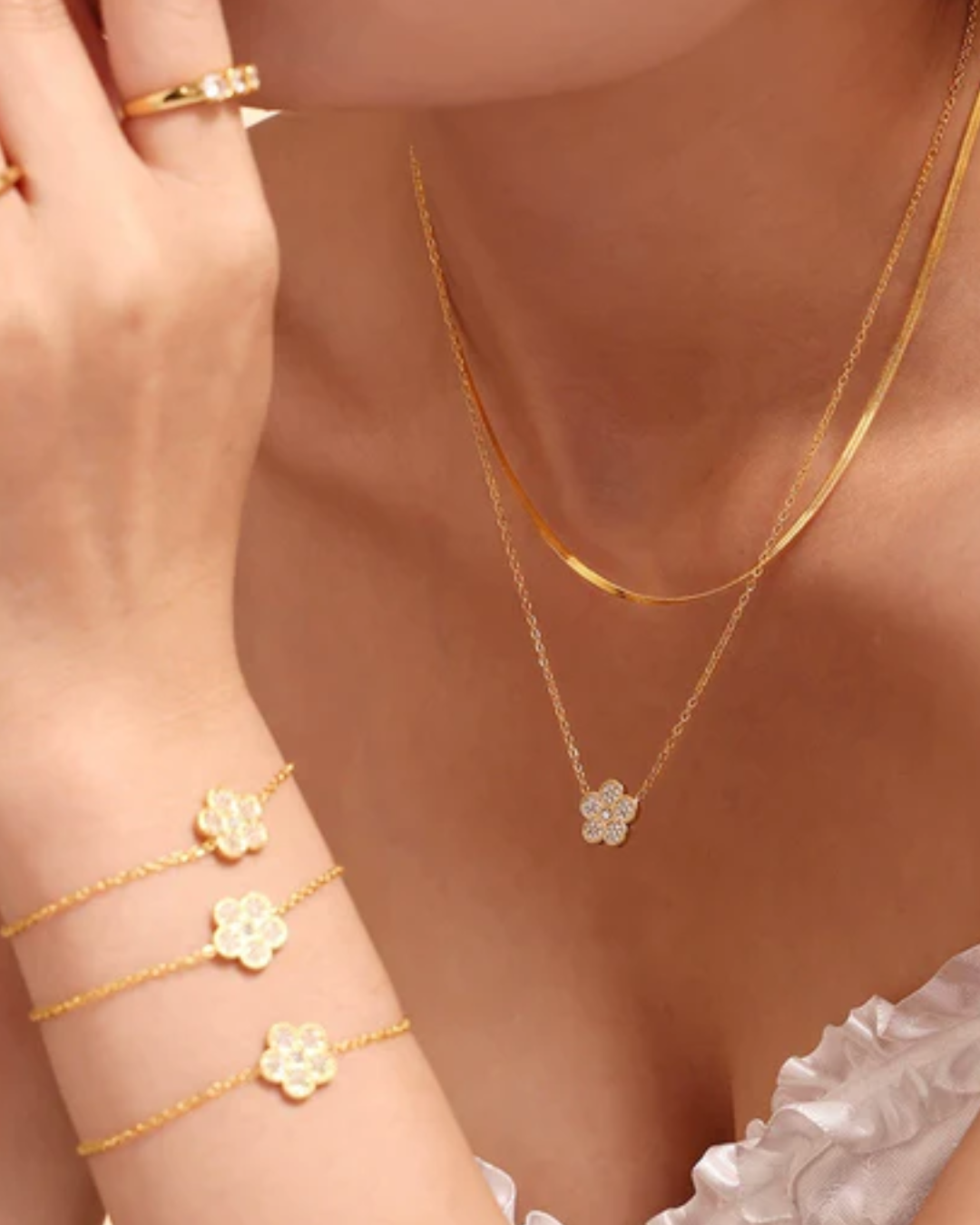 Conjunto Flora - banhado a ouro 18k em aço inoxidável